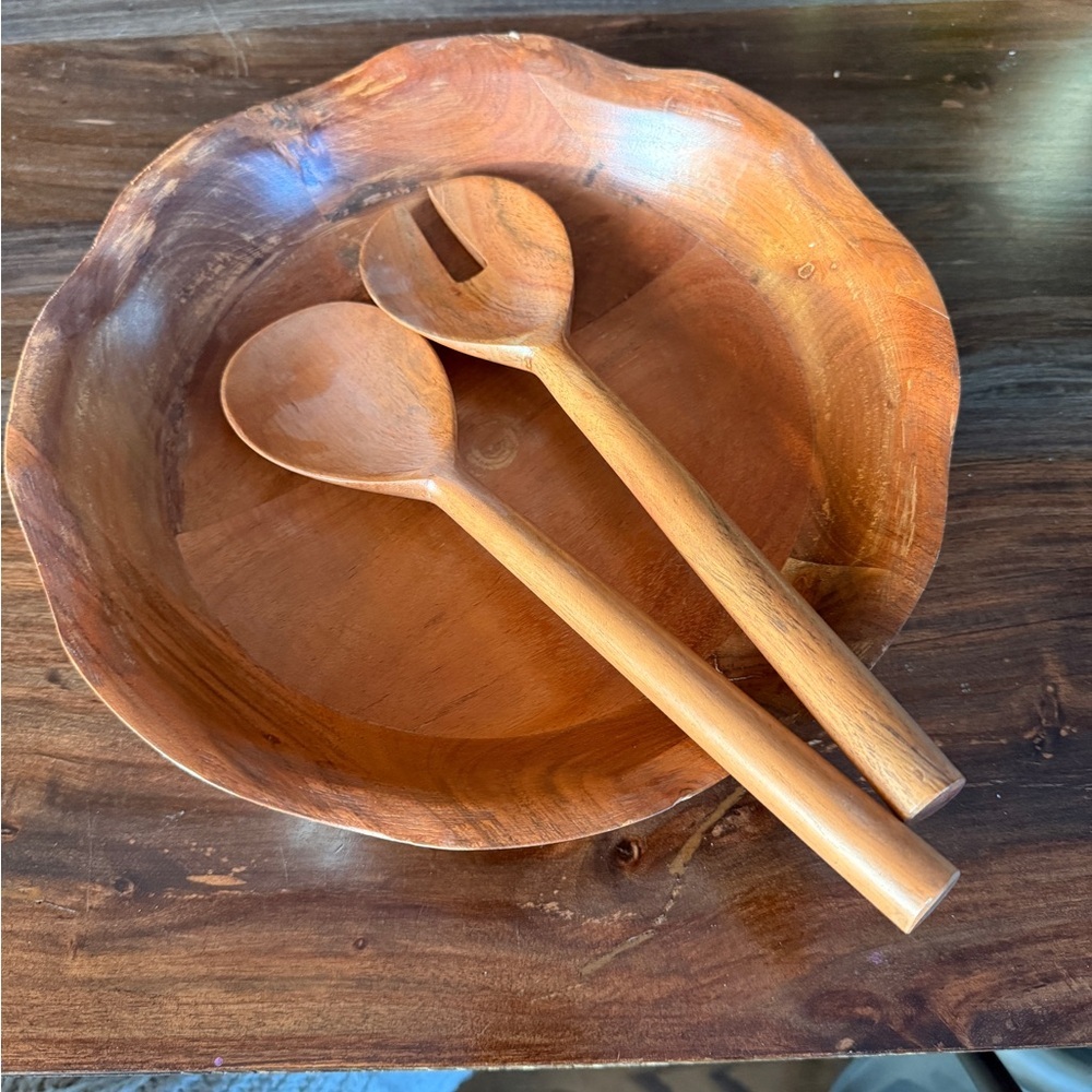 New Acacia Handcrafted Wooden Salad Bowl with Serving Spoons